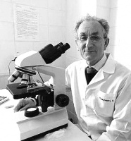 Молитва змінює кров, а миро діє як антибіотик!